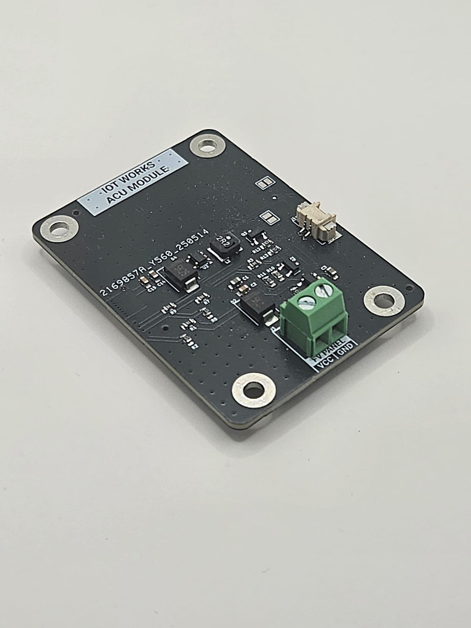 IoT-WorkS battery-powered asset tracker